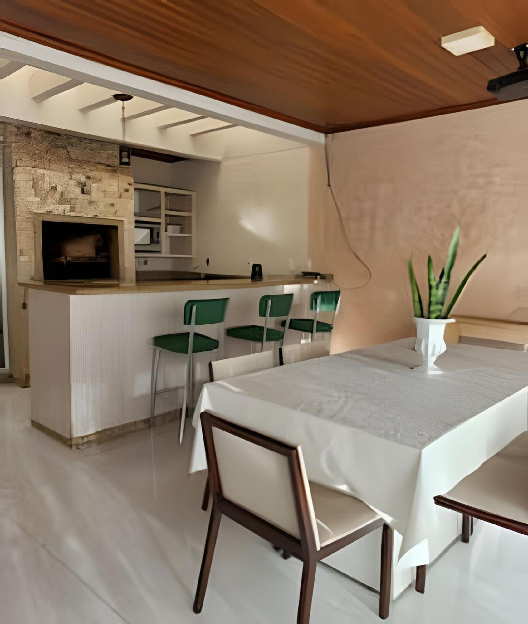 Sobrado Com 5 Suite 1 Quarto Piscina Churraqueira Ar Ate 20 Hospede 포스두이구아수 외부 사진
