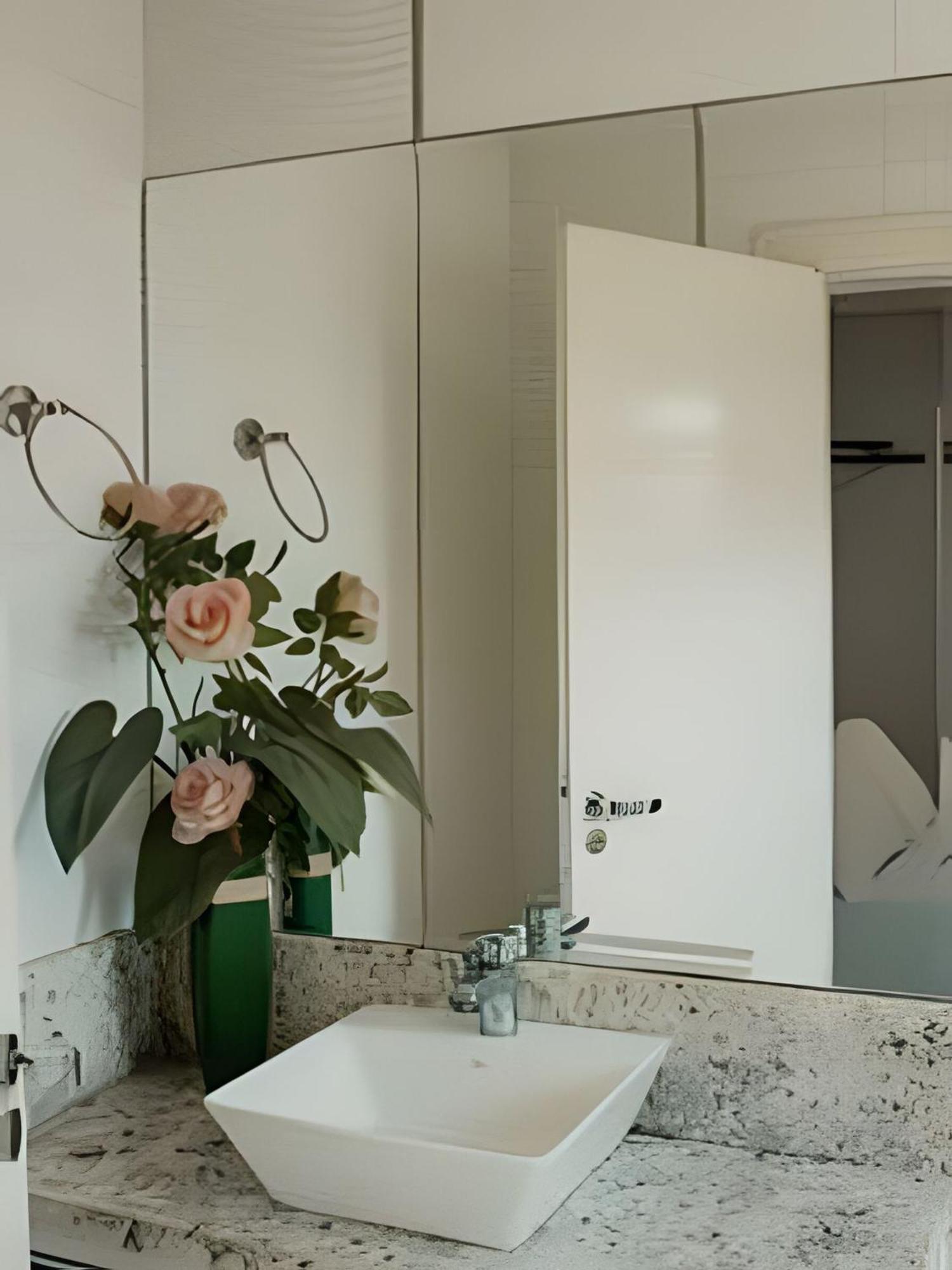 Sobrado Com 5 Suite 1 Quarto Piscina Churraqueira Ar Ate 20 Hospede 포스두이구아수 외부 사진