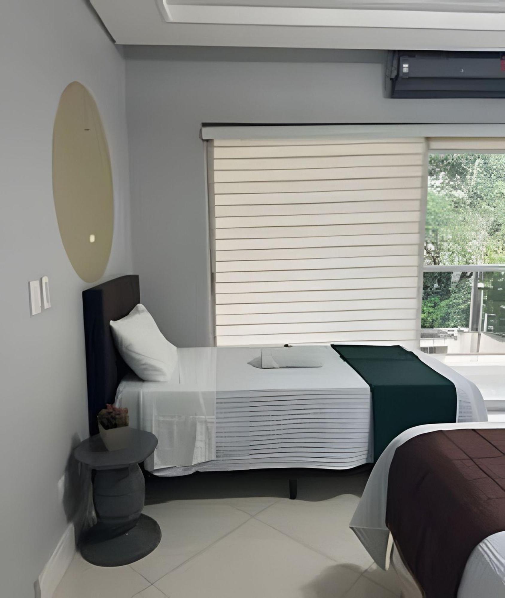 Sobrado Com 5 Suite 1 Quarto Piscina Churraqueira Ar Ate 20 Hospede 포스두이구아수 외부 사진